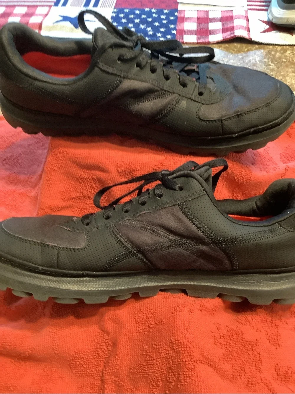 Skechers classic lace